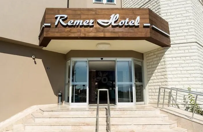 Remer Hotel