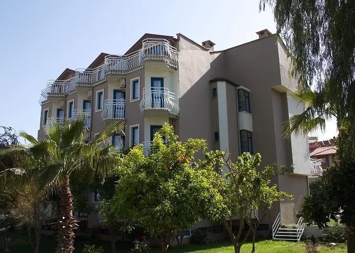 Remer 3* Φετιγιέ